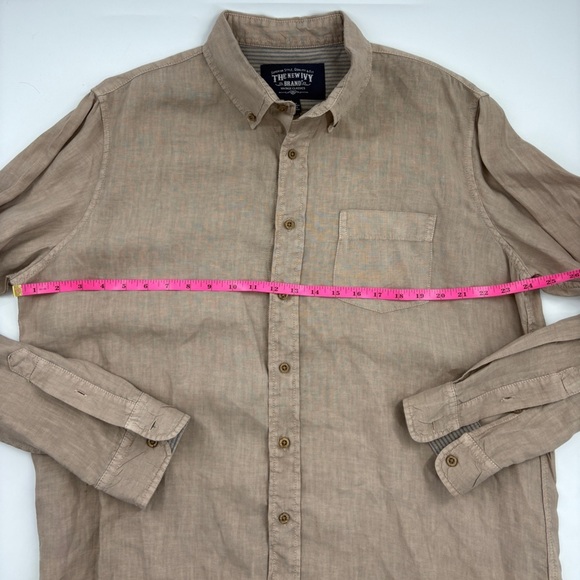 Classic Men's Beige Button-Down Shirt - Picture 6 of 9